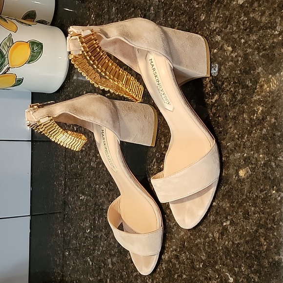 Sandals - Picture 3 of 8